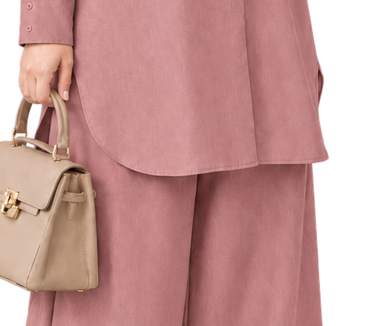 Close-up labuh blouse Set Elora yang melengkung.